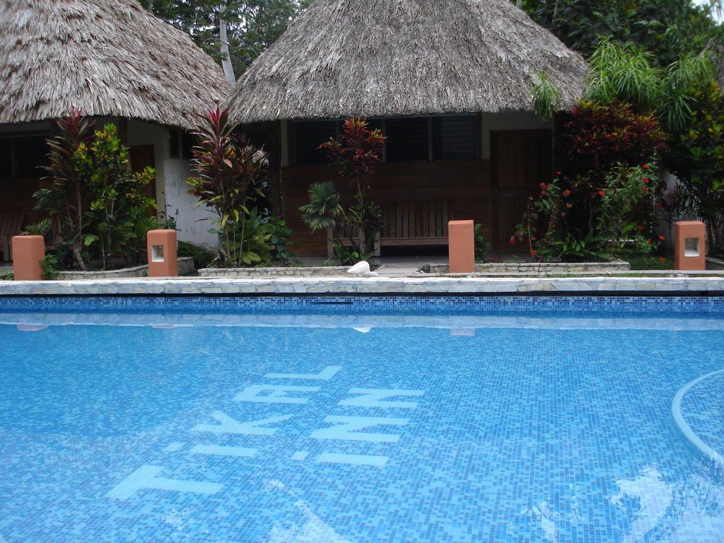 Hotel Jaguar Inn Tikal Chambre photo