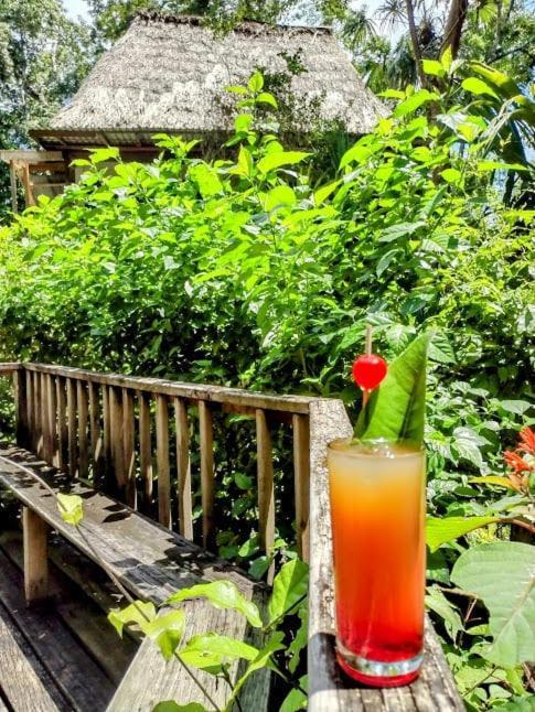Hotel Jaguar Inn Tikal Extérieur photo