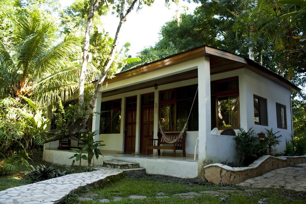 Hotel Jaguar Inn Tikal Chambre photo